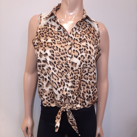 🍁 MATERIAL GIRL Tie Front Sleeveless Top Brown Cream Leopard Crochet Smocked - Picture 2 of 14